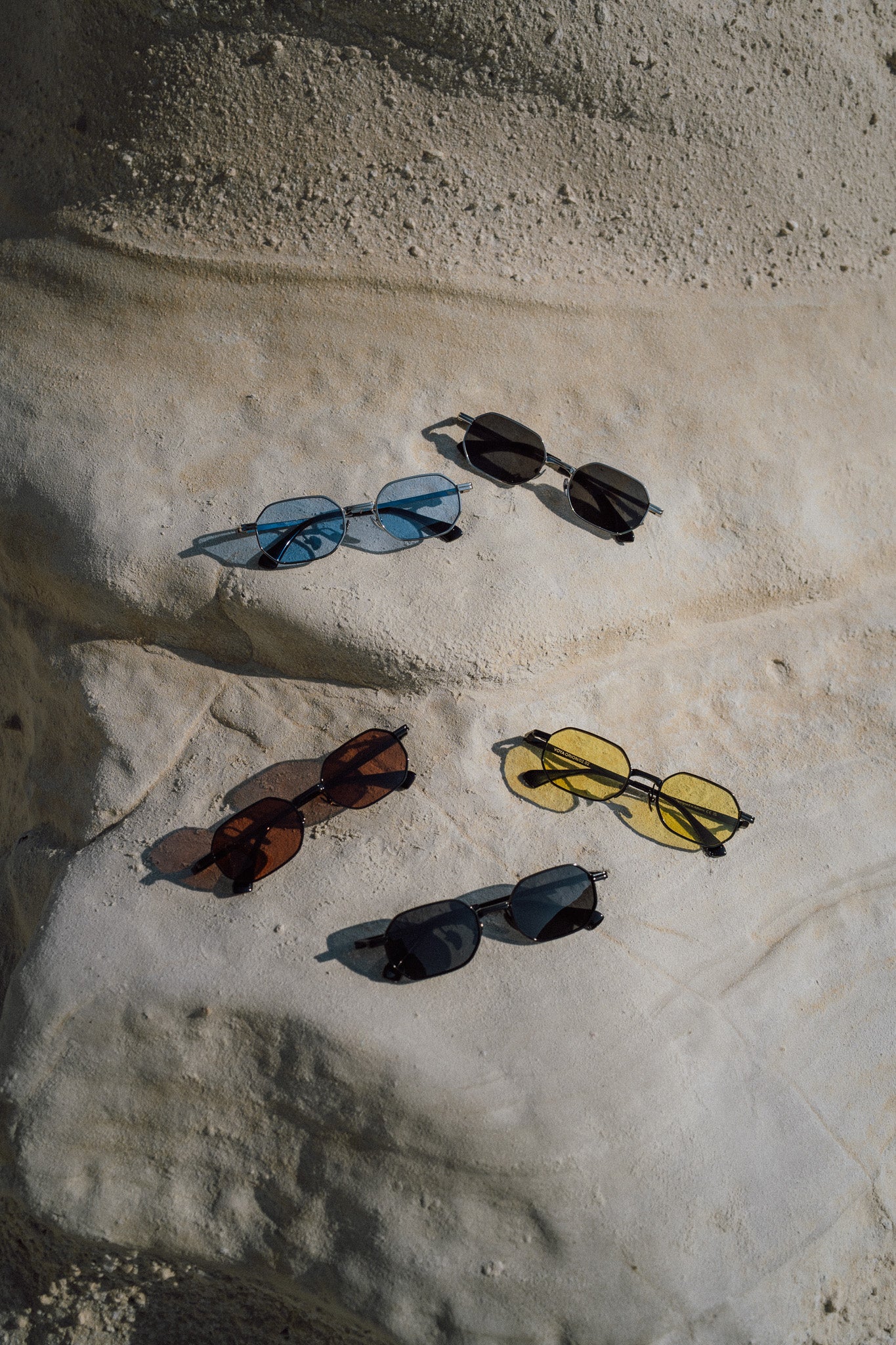 Acetate vs Metal Sunglasses