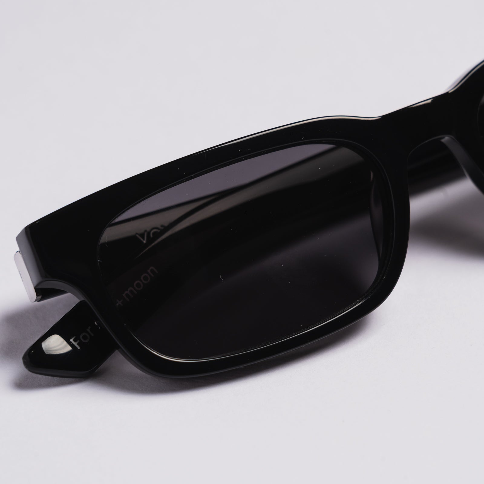 Aura Black